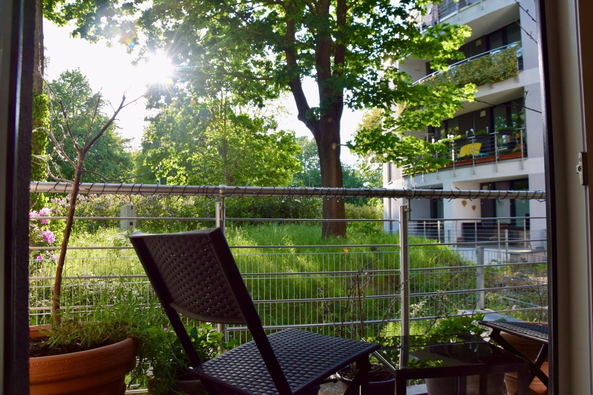 Stilvolle Wohnung Mit Balkon & Parkplatz Rostock Exterior photo